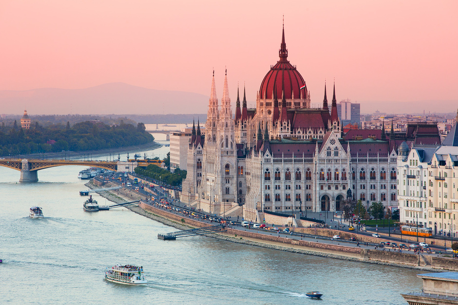 Budapest junto al Danubio fotografiada por Pedro Arroyo